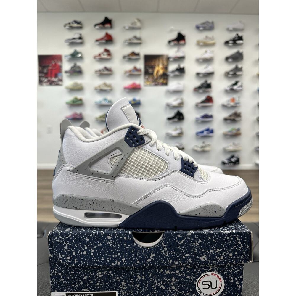 Size 10.5 - Jordan 4 Retro Mid Midnight Navy